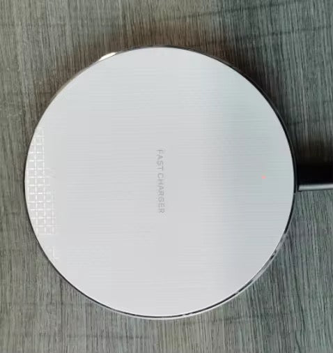 π Ultra Slim Wireless Fast Charger
Say Goodbye to Cables β Charge Smarter, Not Harder
